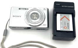 Sony CyberShot DSC W830 20.1MP Digital Camera Silver 8x Zoom Bundle TESTED - £168.18 GBP