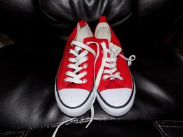 Twisted Red Canvas Sneakers Size 10(Fits like an 8)  Women&#39;s EUC - $35.88