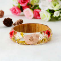 Pink &amp; Yellow Dried Flower Wooden Bangle - £23.96 GBP