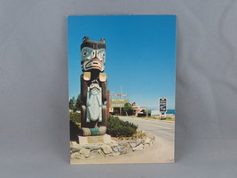 Vintage Postcard - Kwakiutl Bear Pole Sindey Canada - Wright Eveyrtime - £11.26 GBP