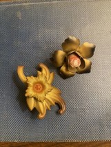 Vintage Metal Flower Floral Curtain Drape Push Pin Tie Backs Lot of 2 Gold - £7.58 GBP