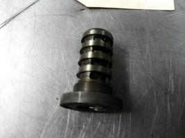 Camshaft Bolt Oil Control Valve For 10-11 Audi A3  2.0 06H109257 - $387.46 MXN