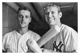 Mickey Mantle &amp; Roger Marris Holding Bats New York Yankees 4X6 Baseball Photo - £6.38 GBP