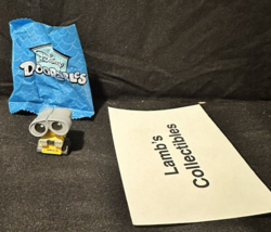 Disney Doorables Figure Wall-E Exclusive Series 8 Pixar Fest 1&quot; glitter figure - £8.34 GBP