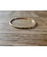 Monet Gold Tone Slip On Bangle Bracelet 2.75&#39;&#39; Ridged Finish Vintage - €8,60 EUR