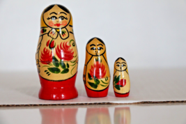 Russian  Nesting Dolls 3&quot; Hand Painted Set of 3 Vintage - £11.61 GBP