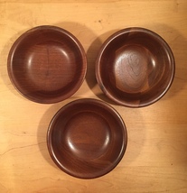 Set of 3 70s Ozark solid walnut salad bowls image 7