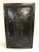 VINTAGE wall hanging New Hampshire 1782 soldier Cast England - $28.71