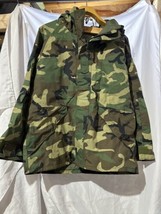 US Army Gore-Tex Parka Woodland Camo Large-Long Cold Wet Weather Jacket - $108.89