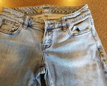Outback Red ~ Size 2 ~ Five Pocket ~ Light Wash ~ Denim Blue Jeans - $26.18