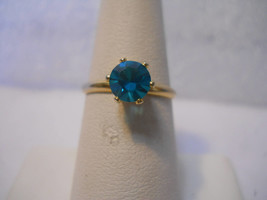 18 kt GP Blue Cubic Zirconia Solitary Ring Size 6.5 #FJW527 - £15.72 GBP