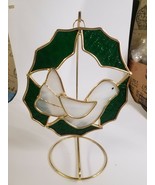 VINTAGE STAINED GLASS ART WREATH SUNCATCHER WALL HANGING White Dove, Gre... - £11.22 GBP