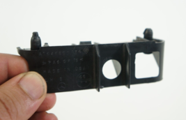 2006-2011 mercedes x164 gl450 ml350 front left side fender mount bracket... - $24.87