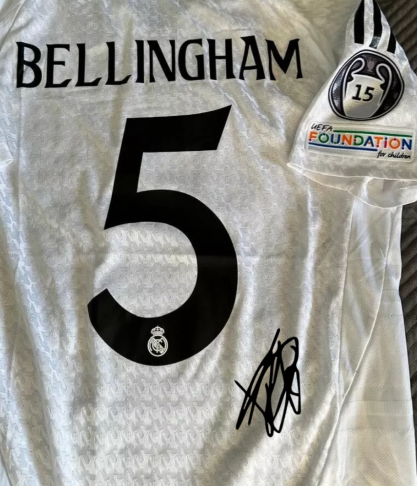 REALMADRID 2025 HOME JERSEY WITH BELLINGHAM PRINTED SIGNATURE+FREE REAL BACKPACK