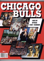 1992-93 NBA Chicago Bulls Yearbook Basketball Jordan Pippen Cartwright P... - £35.03 GBP