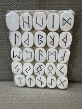 Bone Rune set - €15,54 EUR