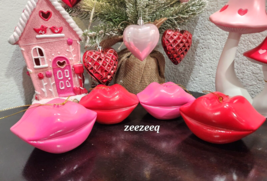 Rachel Zoe Lips Valentine&#39;s Day Resin Ornaments Tree Decor Kiss Red Pink NWT - £47.95 GBP