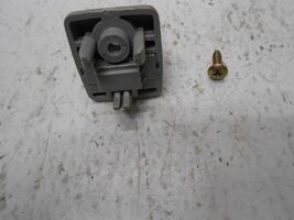 2005 KIA SPORTAGE  Sun Visor Sunvisor CLIP RH OR LH - $19.78