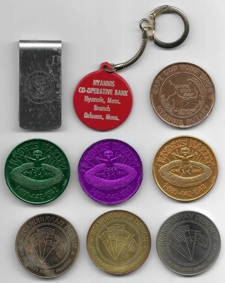 Commercial Tokens Scandinavian Design, Haydel&#39;s Bakery, Rotary Club, Hya... - $17.23 CAD