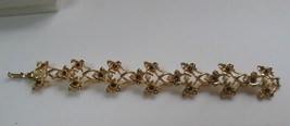 Vintage Coro Gold-tone Purple Rhinestone Faux Pearl Floral Bracelet - £25.28 GBP