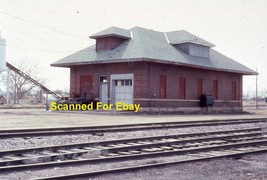 Tracy MN (Lyon Co.) Chicago North Western Freight Depot 1993 Duplicate S... - £5.44 GBP