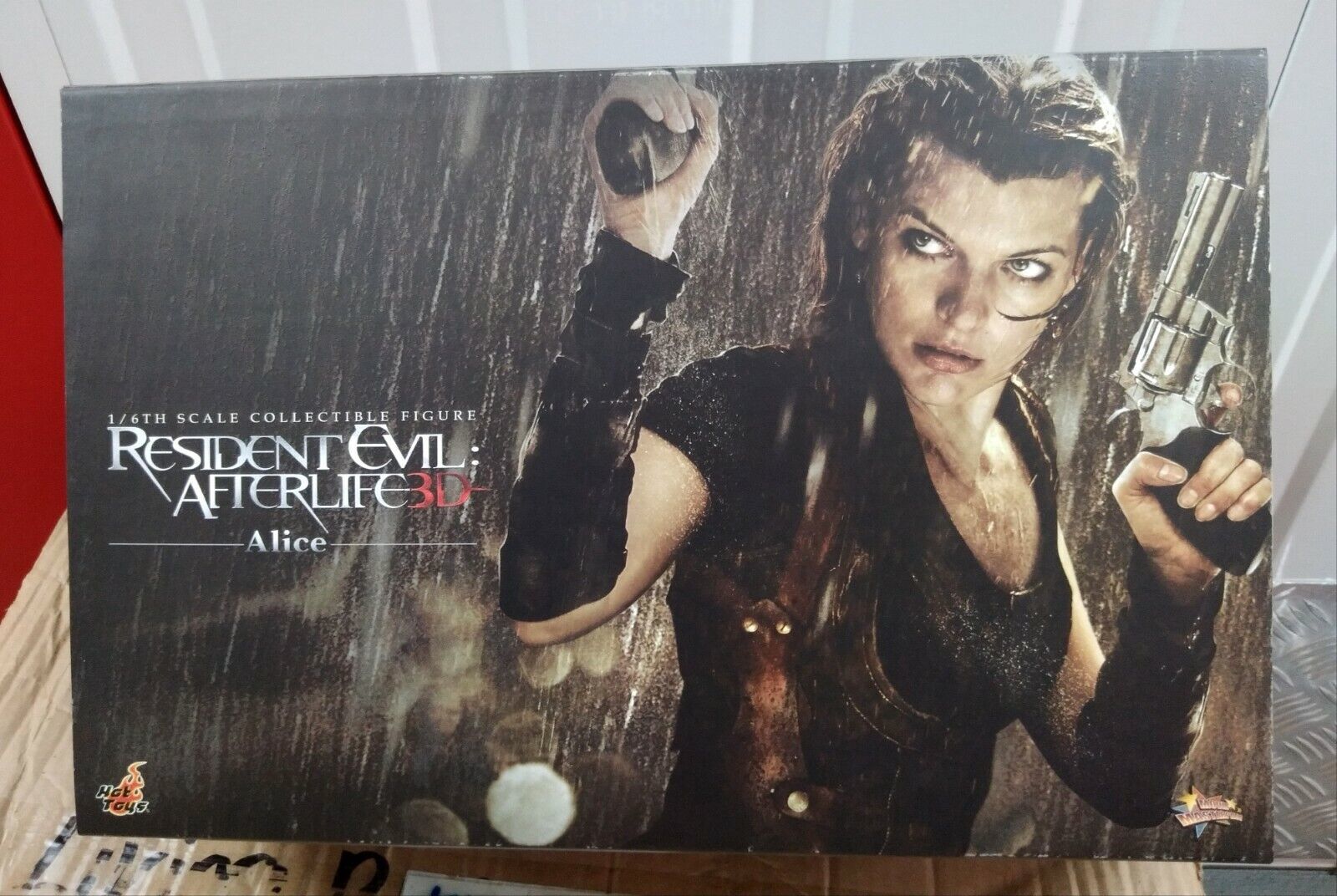 HOT TOYS Movie Masterpiece: Resident Evil Afterlife 3D - Alice (MMS 139) - $350.00