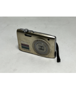 Nikon COOLPIX S3100 14.0MP Digital Camera - Silver - £71.12 GBP