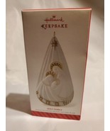 NIB 2014 Hallmark Keepsake Ornament &quot;Holy Family&quot; Mary Joseph Jesus Porc... - $16.89 CAD