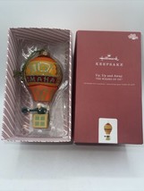 Hallmark Up Up And Away Wizard of Oz in Balloon Glass Christmas Ornament New  - £29.02 GBP