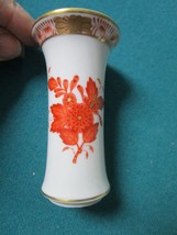 Herend Hungary Vase Red Flowers 3 1/2&quot; [*Zs] - £34.88 GBP
