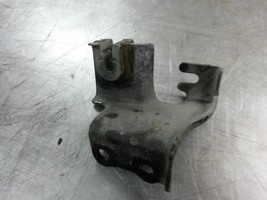 Throttle Cable Bracket From 1997 Geo Prizm  1.8 - $24.95