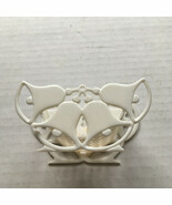 Vintage plastic white wedding bells shower party favor nut candy holder - €17,07 EUR