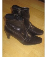 ETIENNE AIGNER LADIES BROWN 2 7/8&quot; HEEL ZIP BOOTS-6.5M-GENTLY WORN-MANMA... - $12.97 CAD