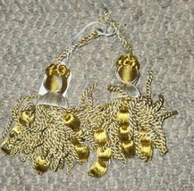 Lot of 2 Two&#39;s Company Hanging Tassels Gold Yellows 7 Inch - $294.67 MXN