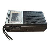 Vintage Panasonic AM Radio R-1019 w/ Case - Tested & Working - Taiwan image 10