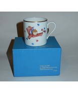 Schmid 1979 Annual Cup Cherub&#39;s Gift by Sister Berta Hummel w/Box - £9.48 GBP