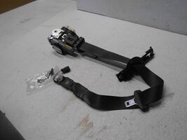 2012 Ford Explorer Front Right RH Passenger side Seat Belt Retractor - $67.99