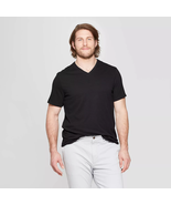 Goodfellow &amp; Co™ ~ Men&#39;s ~ Short Sleeve ~ V-Neck ~ T-Shirt ~ Size Small ... - $42.10 CAD