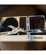 Steve Madden Woman’s Hat and Scarf Gift Set red /black Plaid new - €59,12 EUR Steve Madden Woman’s Hat and Scarf Gift Set red /black Plaid new - €59,12 EUR
