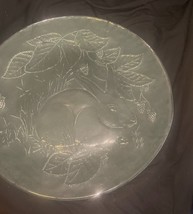 Vtg 13" Clear Glass Plate Etched Rabbit Bunny & Berry Design Decorative Display image 4