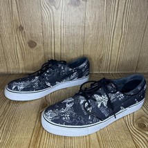 Authenticity Guarantee

Nike SB Zoom Shoe Stefan Janoski Floral Hawaiian... - $125.00