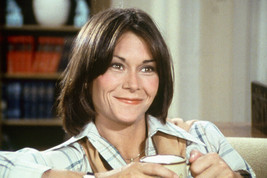 Kate Jackson smiling as Sabrina Charlie&#39;s Angels in office 4x6 inch real photo - £3.73 GBP