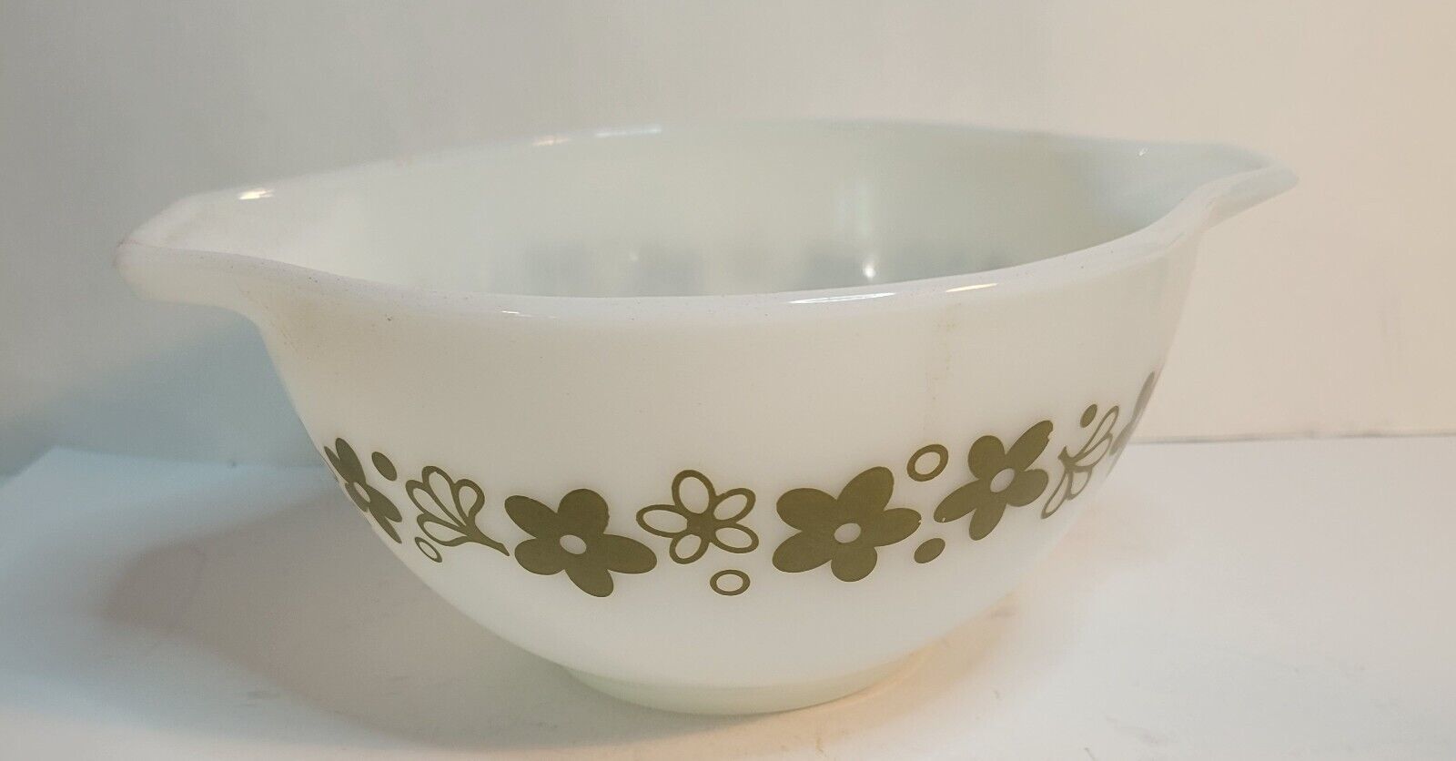 Primary image for VTG Pyrex No. 441 Cinderella Bowl 1.5 Pint Spring Blossom Crazy Daisy Pattern
