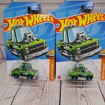Hot Wheels Tooned - Toon&#39;d &#39;83 CHEVY Silverado Lot Of 2 Green Square Body - $7.85