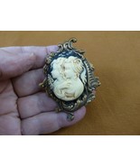 CM193-2 Girls Two SISTERS twins best friends black white cameo brass PIN... - $668.03 MXN
