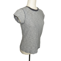 Universal Thread Women&#39;s Gray Striped Cotton Tee Shirt Size XS - £3.92 GBP