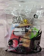 McDonald&#39;s Happy Meal Peanuts Snoopy Secret Agent #6 Toy in Bag McPlay 2018 - £8.20 GBP