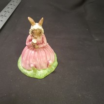 Royal Doulton Bunnykins Polly DB402 SIGNED by Michael Doulton Figurine Spring - $40.85