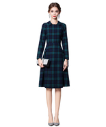 Kate Middleton Inspired Flattering Midi Dress in Long-Sleeved Black Watc... - $2,576.87 MXN