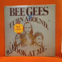 The Bee gees signed lp Turn around look at me, 3 members, Original, Vint... - $2,582.39 MXN